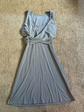 Athleta Light Gray Sleeveless Twist-Waist Midi Dress.